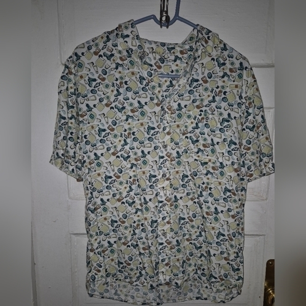 Age of Wisdom  Men's Button Up Collared Short Sleeve Sz M
